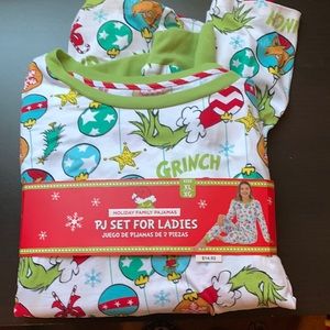 Grinch Pj set for ladies